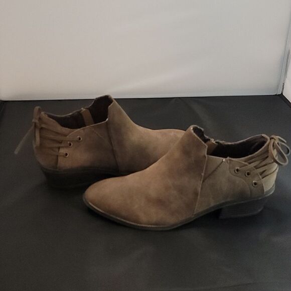 JELLYPOP AVALON SIDE ZIPPER CLOSURE WOMEN'S ANKLE BOOTIES - Picture 5 of 13